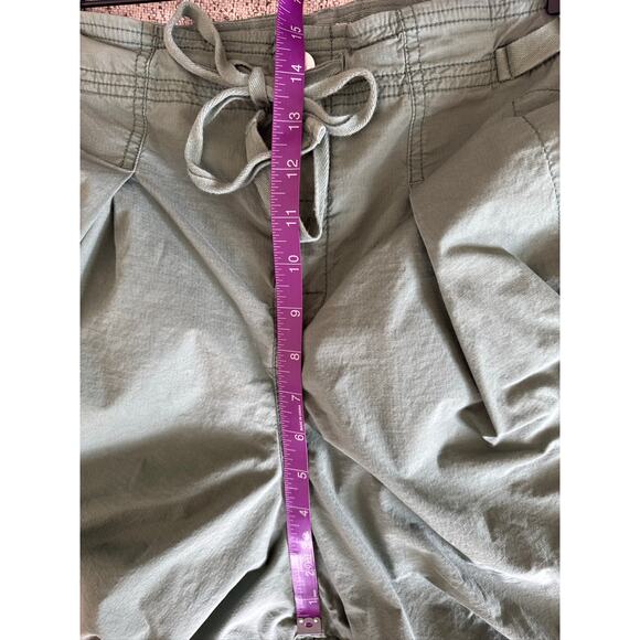 Anthropologie Pilcro Slouchy Fit Surplus Cropped Cargo Pants, Size 29P - Picture 7 of 9